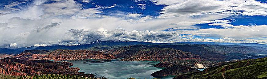 宝剑赠英雄，《命运2》bungie30周年武器一览